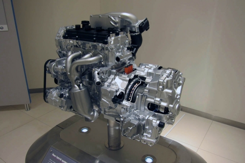 Новый гибридный турбированный двигатель Ниссан (Nissan Altima)